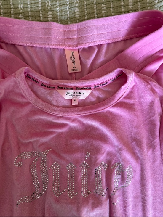 Juicy Couture Other - Juicy Couture Velour shorts set
